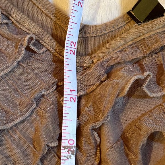 Ruffle camisole, flirty and fun! - Picture 9 of 9